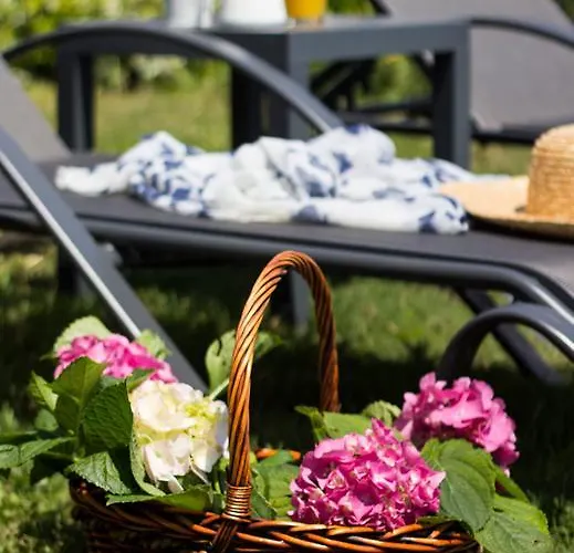شقة Garden PalaiónTsiflíkion