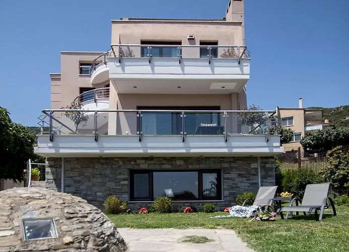 Garden PalaiónTsiflíkion